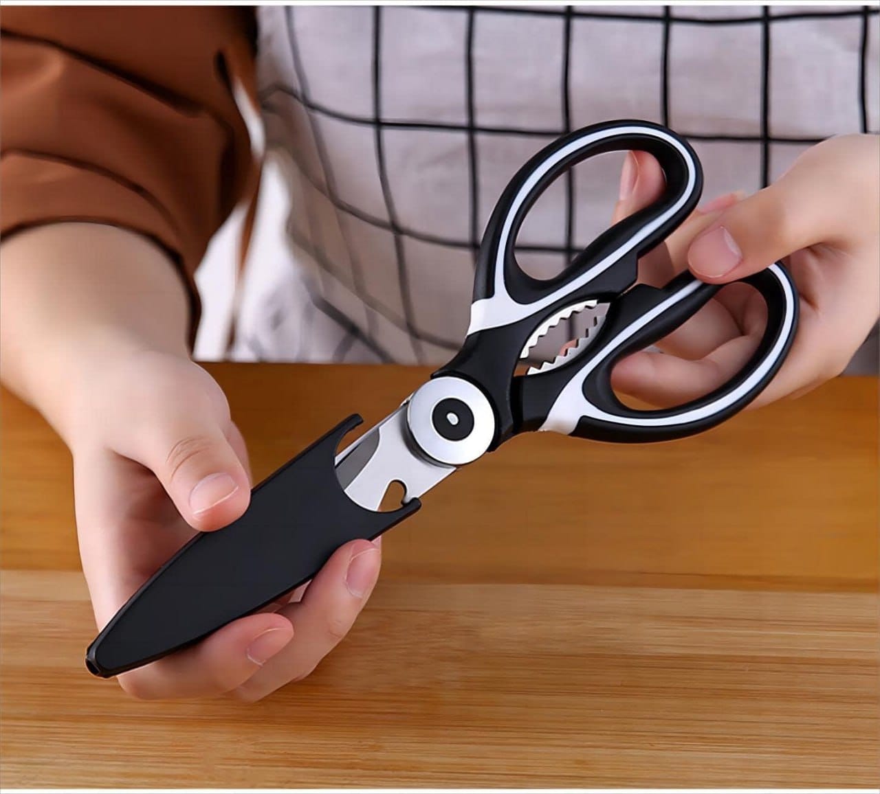 multipurpose stainless steel kitchen shears - product view 2